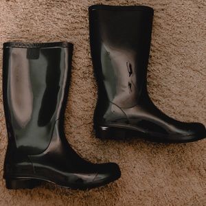 UGG rain boots